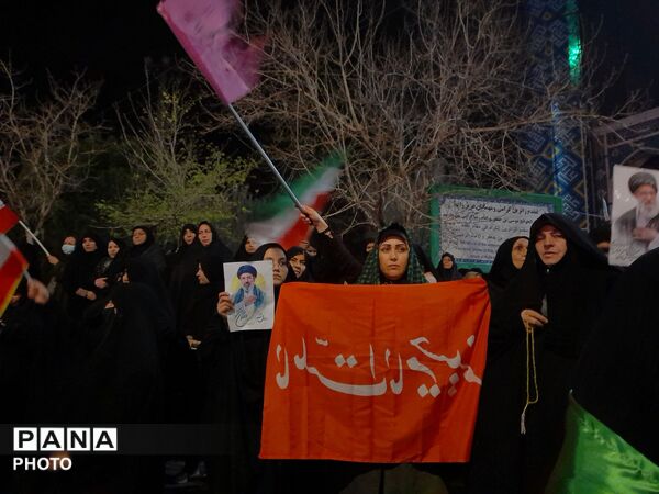 حضور گسترده و پرشور مردم انقلابی نیشابور در مراسم شهادت رهبر شهید