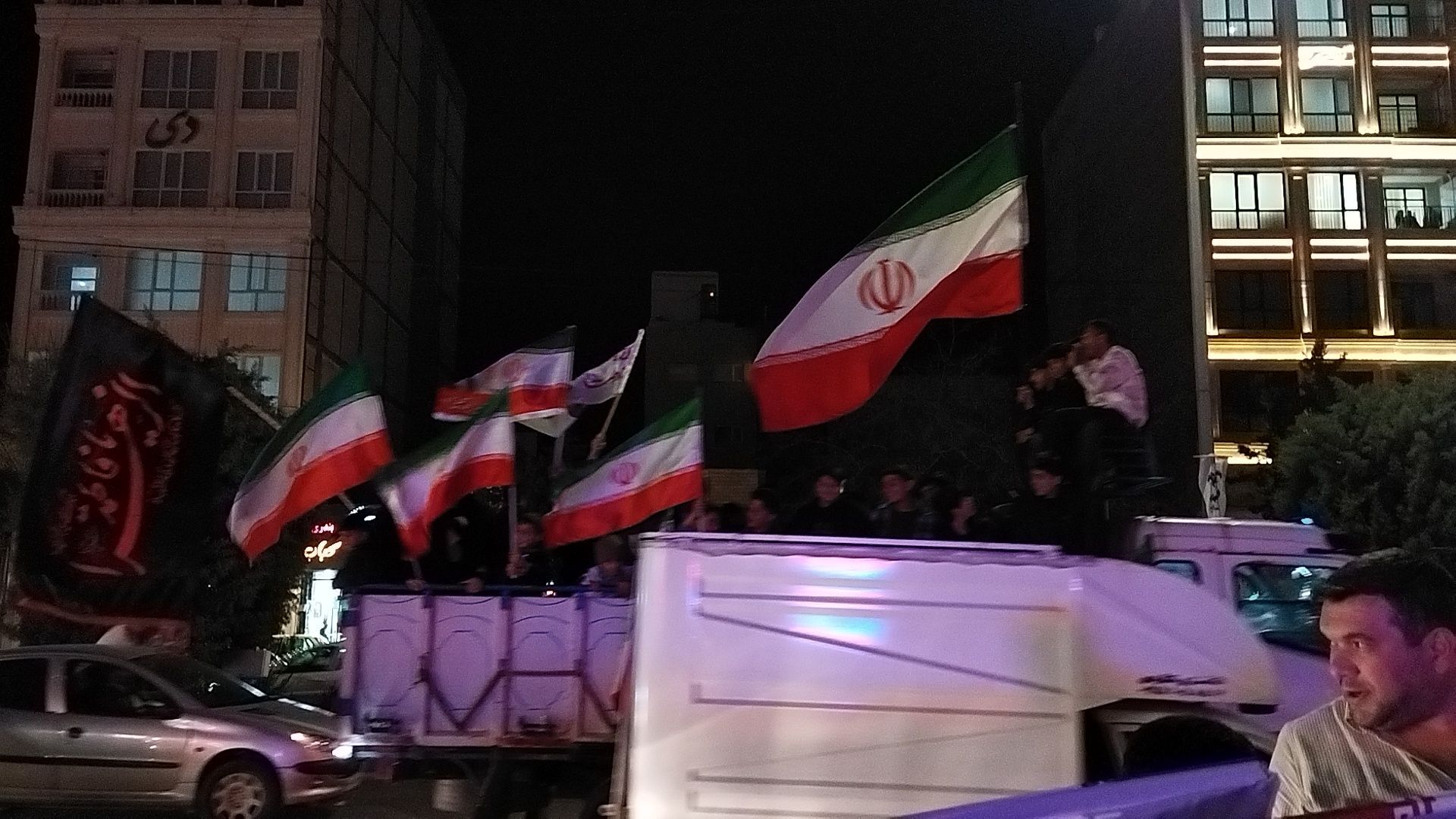  رژه ماشینی نیشابور در دومین روز از سال ۱۴۰۵