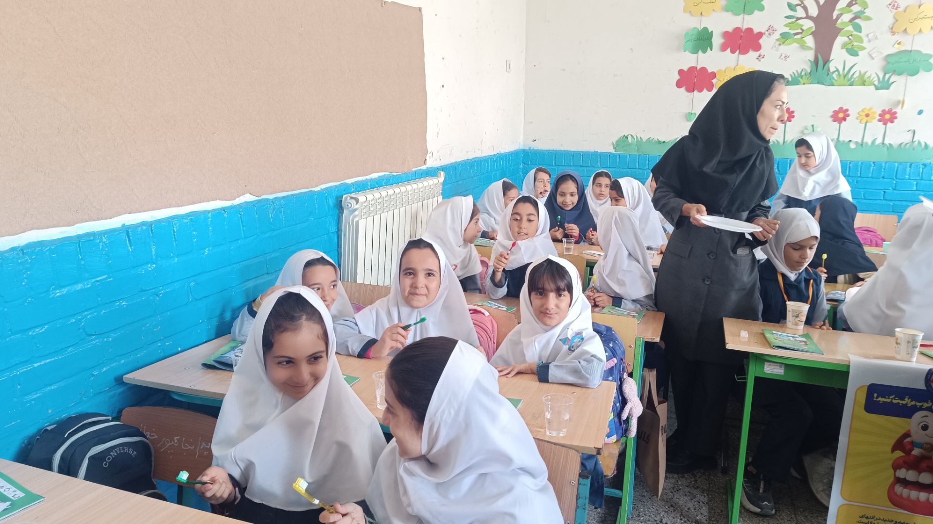 پویش مسواک خشک در مدرسه ضحی ۱ شهرستان شیروان