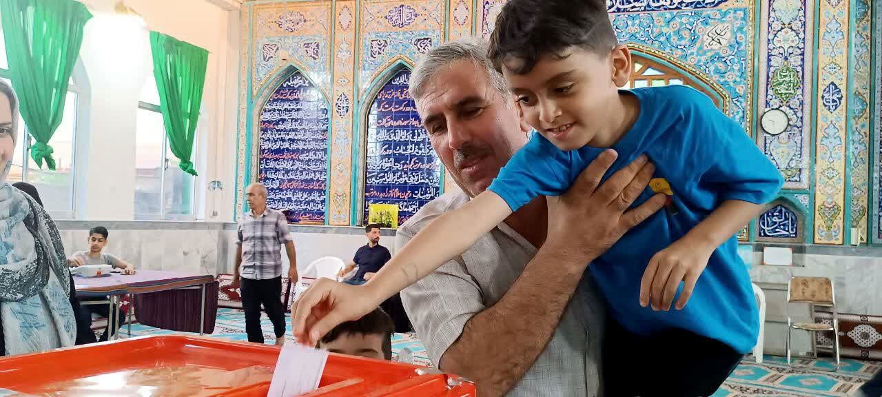 برگزاری دور دوم انتخابات ریاست‌جمهوری در محمودآباد 
