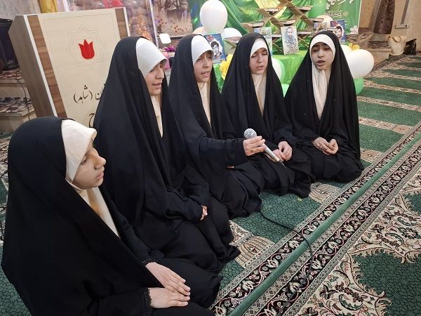 ضیافت افطاری در دبیرستان شاهد معراج ناحیه یک کرج