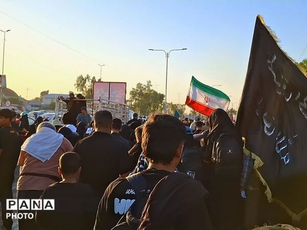 طنین نام ایران در طریق الحسین (ع)؛ روایت پرچم های برافراشته و مواکبی که به عشق خدمت به زوار بر پا شدند