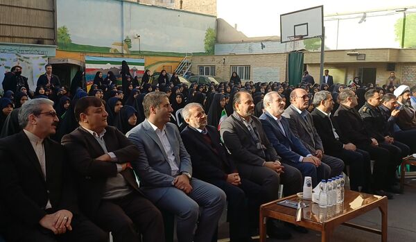 آیین نواختن گلبانگ انقلاب اسلامی