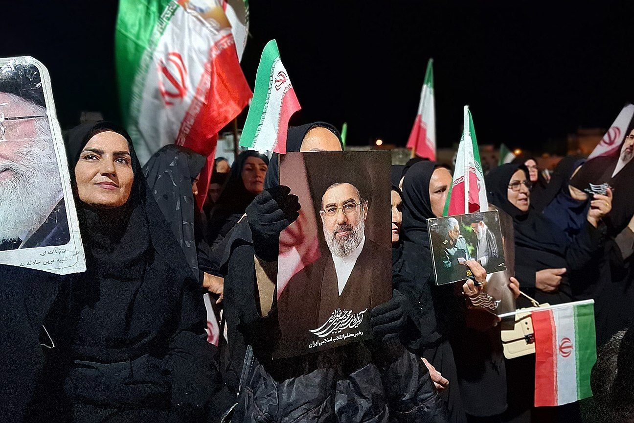 مردم باشت تا زمان پیروزی نهایی در خیابان‌ها میدان‌داری می‌کنند