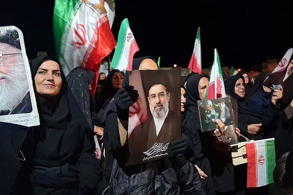 مردم باشت تا زمان پیروزی نهایی در خیابان‌ها میدان‌داری می‌کنند
