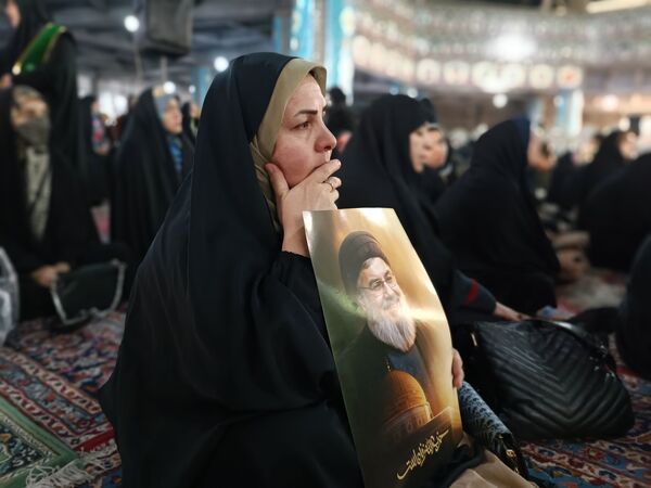 اجتماع بانوان مقاومت و تجلیل از همسران جانبازان در مصلی نماز جمعه شهرستان قدس