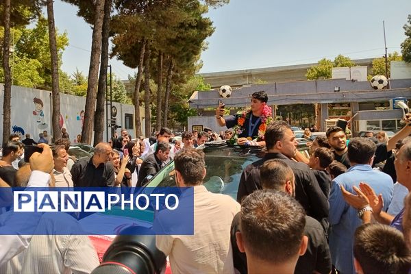 استقبال مردم کرمانشاه از آرین سلیمی قهرمان المپیک پاریس 