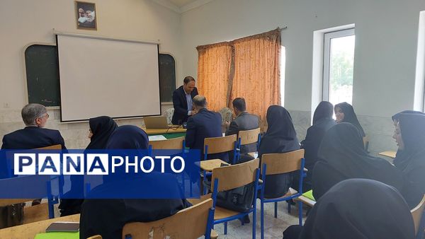 کارگاه توانمندسازی مدیران ناحیه یک زنجان در کانون سهروردی 
