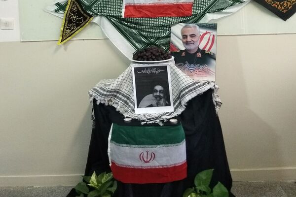 مراسم بزرگداشت فرماندهان مقاومت در دبیرستان هوشنگی