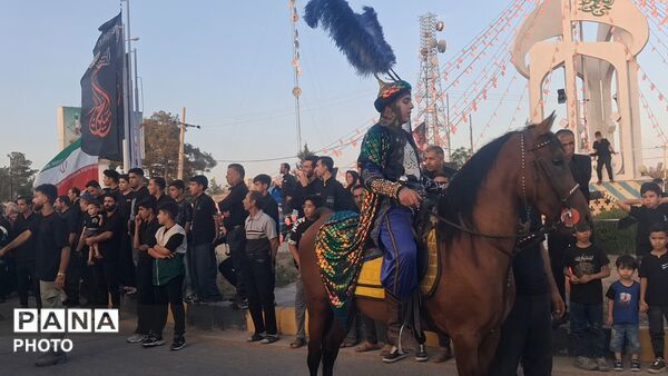 نوجوانان عاشورایی کوهپایه هم‌نوا با کاروان کربلا در «احلی من العسل»