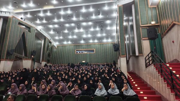 برگزاری یادواره شهدا با عنوان «سجاده نشینان ره عشق» در منطقه ۱۰