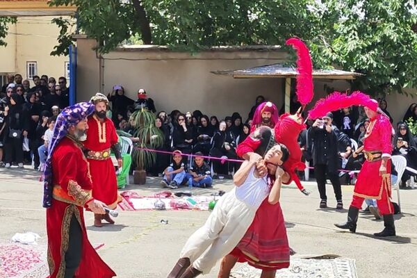 مراسم شبیه خوانی روز عاشورا در شهرستان طالقان