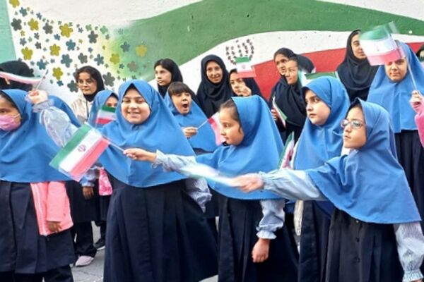 برپایی جشن وعده صادق۲ در مدارس رودهن 