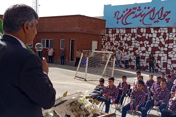 «جشن جوانه‌ها» ویژه دانش آموزان پایه هفتم در مدرسه دانشمند شهرستان پردیس