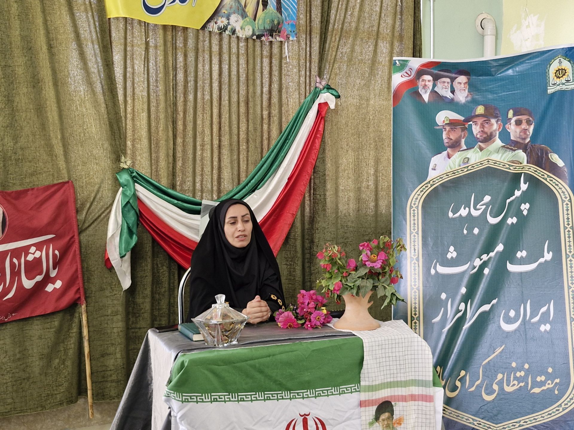 گرامیداشت هفته نیروی انتظامی در دبیرستان دخترانه مرحوم میری