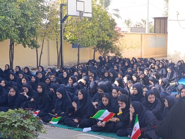 زنگ مهر در فراشبند به صدا در آمد