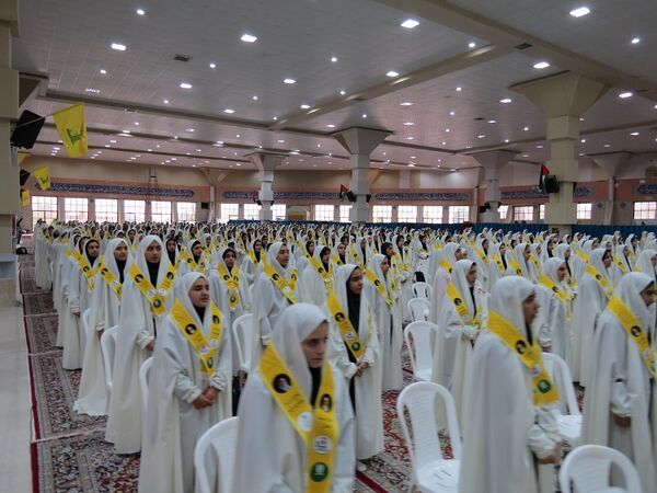 تمرین آمادگی گروه پیشتازان برای اجرا در اجلاسیه سراسری نماز