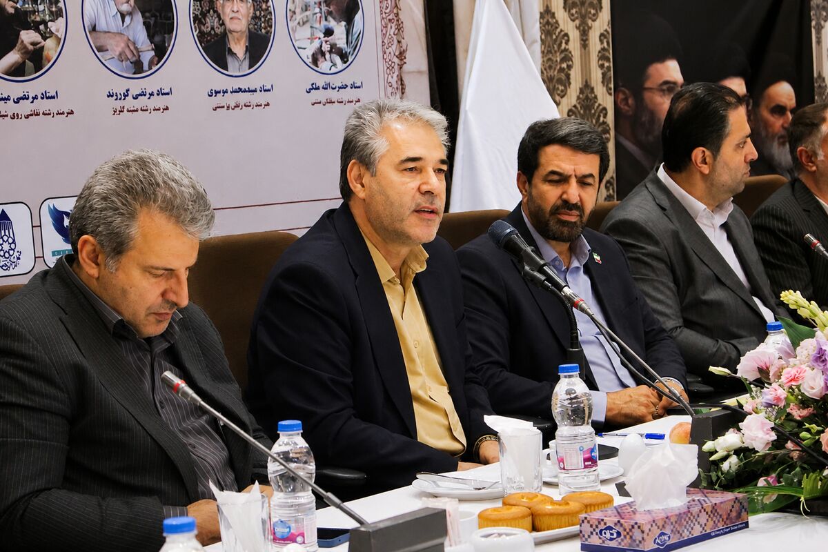 همدان از قطب‌های اصلی صنایع دستی کشور است