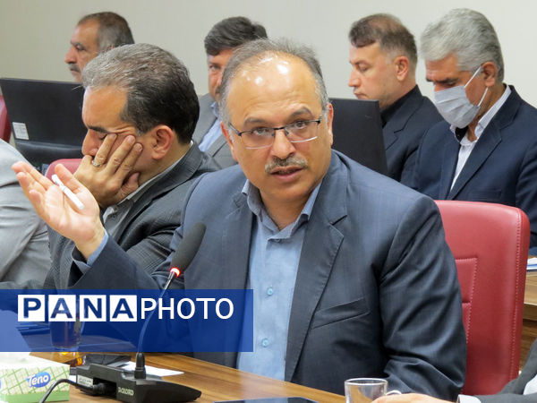 برگزاری شورای معاونان آموزش و پرورش با حضور استاندار 