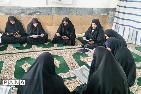 جلسه ختم قرآن در مسجد صاحب‌الزمان(عج) دیشموک