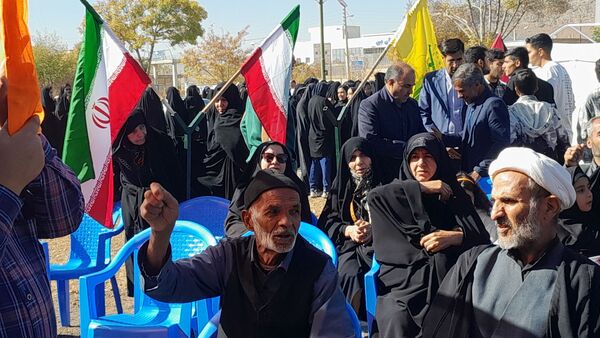 راهپیمایی باشکوه ۱۳ آبان در شهرستان بن 