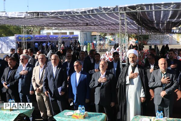 «مهر کریمانه» با حضور وزیر آموزش و پرورش در دبستان پروین اعتصامی بهارستان‌دو