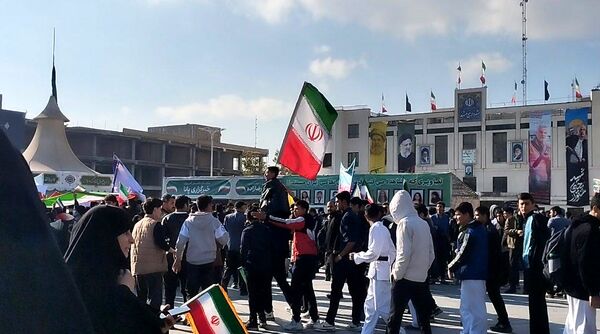خروش پرشور مردم مشهد در روز ملی مبارزه با استکبار جهانی