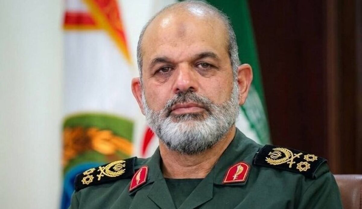 رزمندگان اسلام مسلح‌ترین ارتش تاریخ جهان را به زانو در آوردند