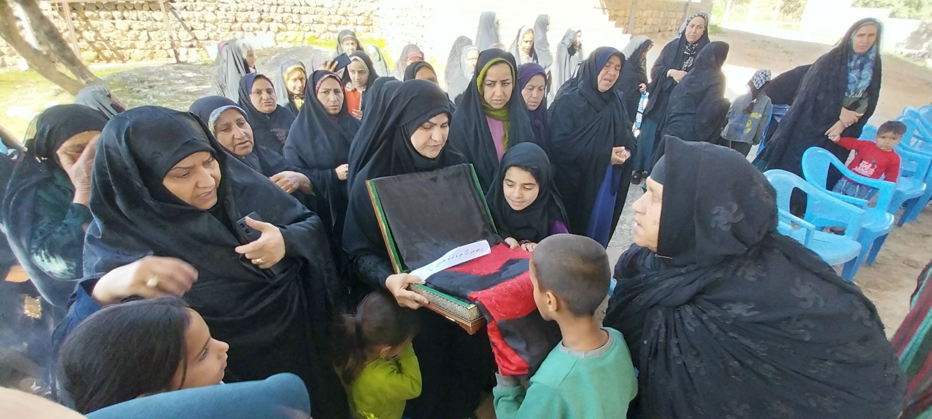 قاب های ماندگار از روستای شیاسی در استقبال از پرچم متبرک حرم امام حسین(ع)