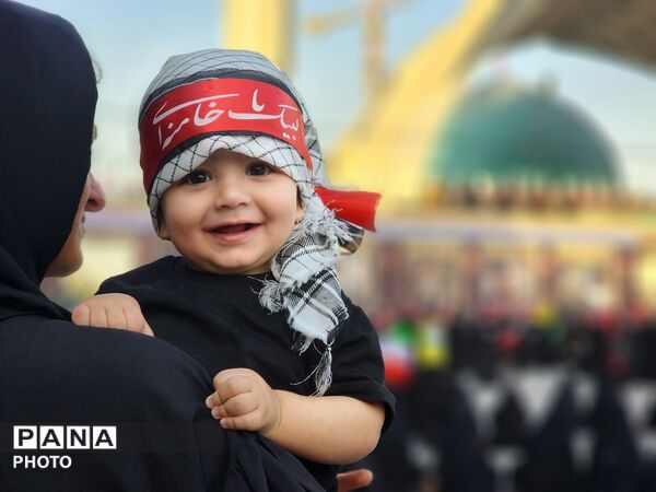 قاب ماندگار عشق؛ وداعی تاریخی در مصلی امام خمینی(ره)