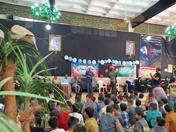 جشن بزرگداشت مقام معلم توسط دانش آموزان دبستان شهید پسندیده