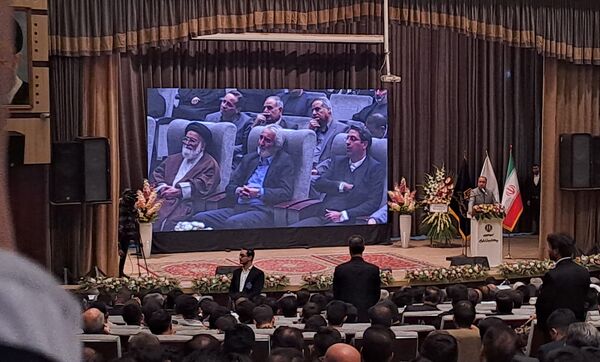 آیین نکوداشت خیر مدرسه ساز عبدالرضا وکیلی با حضور وزیر آموزش و پرورش در نیشابور 