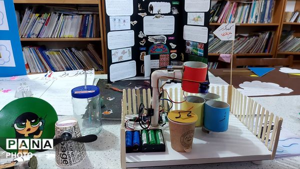 نمایشگاه جابربن‌ حیان در دبستان دخترانه فرهنگیان ۲ 