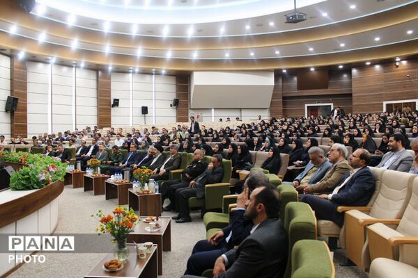 مراسم بزرگداشت مقام معلم در پردیس