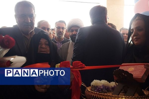 آیین بهره برداری از مدرسه شهدای پالایشگاه تهران در کهریزک 