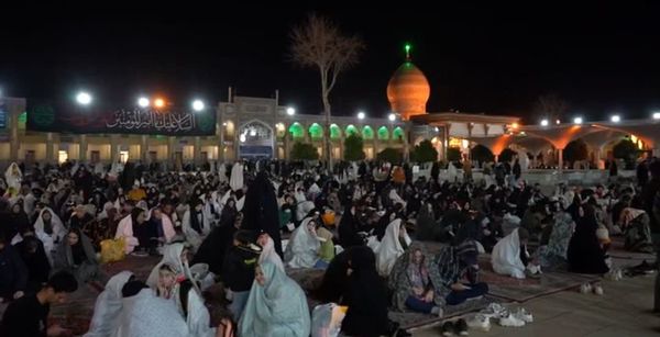 مراسم احیای شب بیست و سوم ماه رمضان در حرم مطهر حضرت احمد بن موسی(ع)