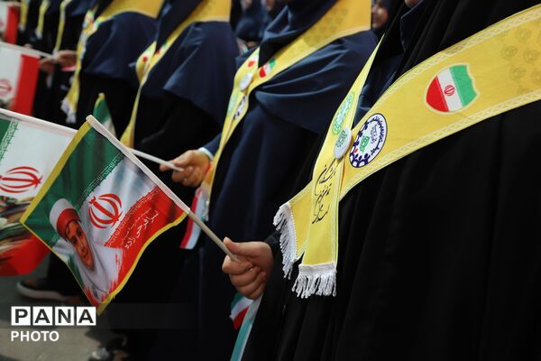 جشن شکوفه ها با حضور وزیر آموزش و پرورش 