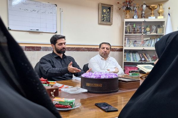 جلسه هم‌اندیشی بسیج و معاونت پرورشی شهرستان قدس جهت هماهنگی تابستانی پربار 