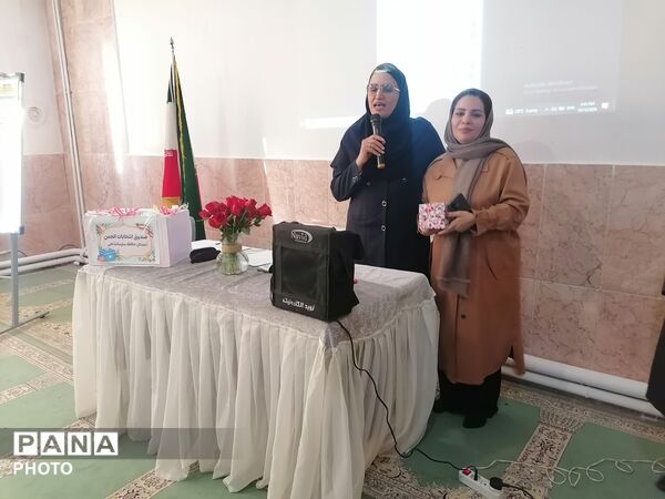 انتخابات انجمن اولیاء و مربیان در دبستان حافظه سلیمانشاهی