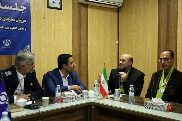 جلسه هم‌اندیشی مربیان پیشتازان استان آذربایجان شرقی