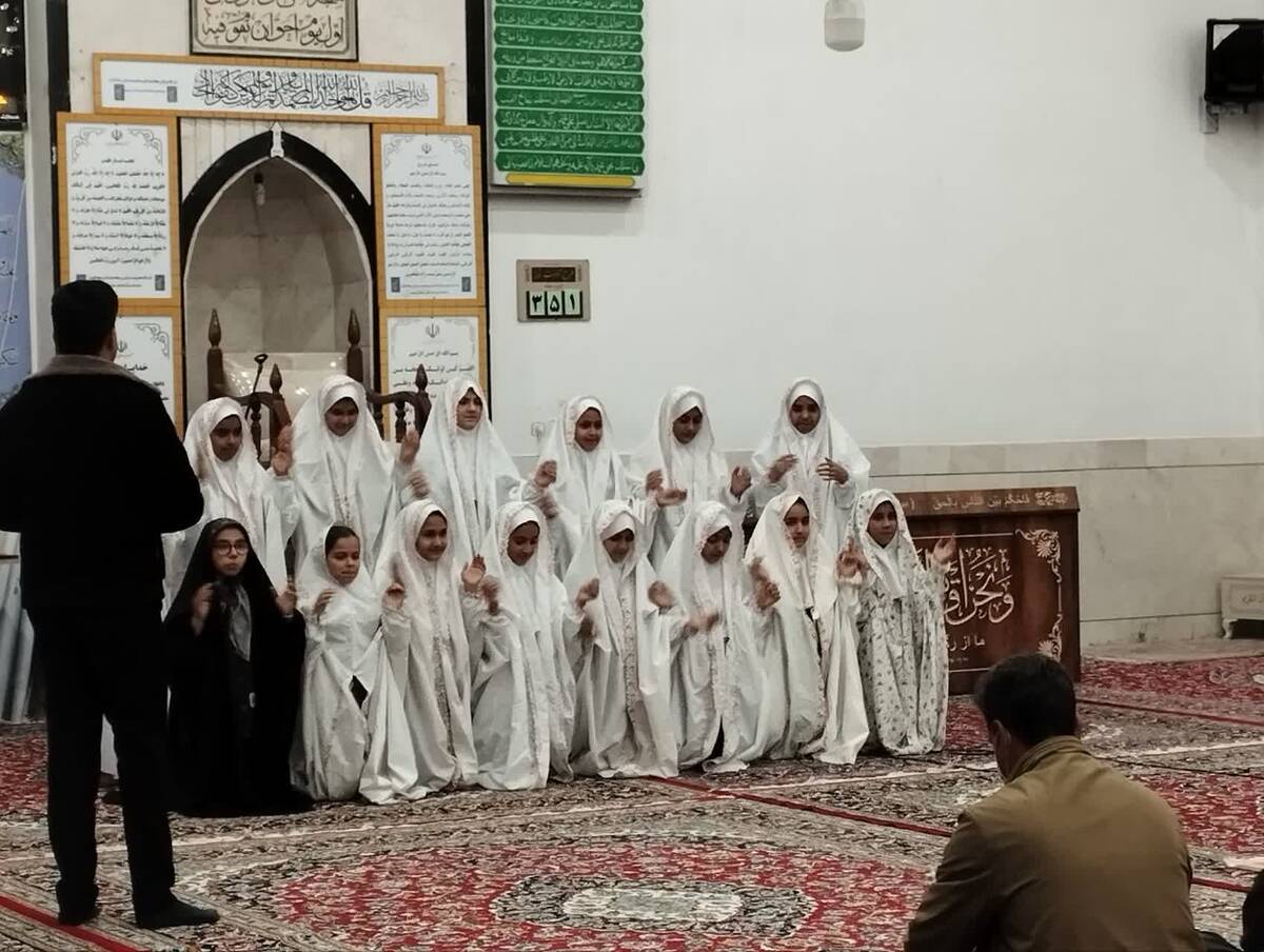 جشن روز مادر و ولادت حضرت زهرا س در مسجد جامع روستای مهدی آباد خلیل آباد 