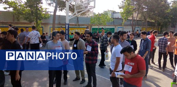 امتحانات نهایی چالشی برای دانش آموز و معلم