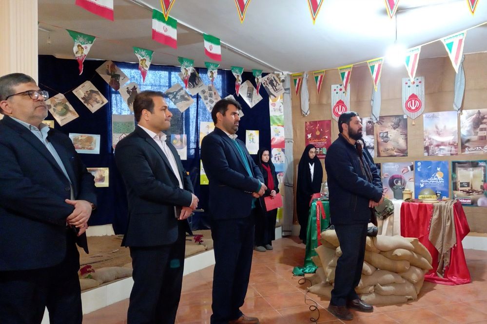 اجرای طرح ملی مدرسهٔ انقلاب در دبیرستان شهدای محراب شهرستان قرچک 