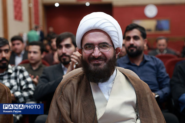 افتتاحیه پانزدهمین کنگره اتحادیه انجمن‌های اسلامی دانش‌آموزان با محوریت «پیوند دین و دانش»