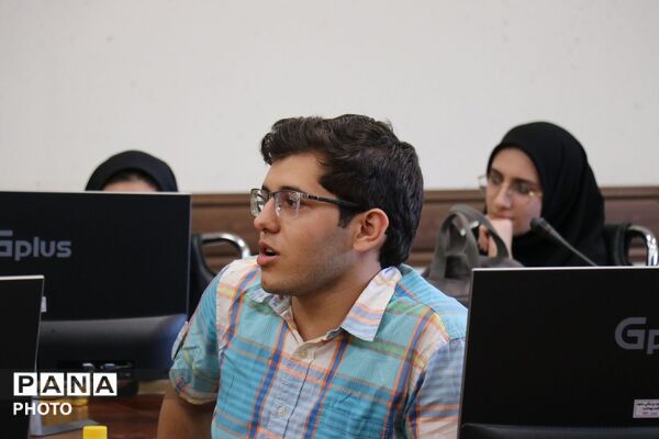 حضور منوچهر متکی در جمع دانشجویان جامعه اسلامی دوره تشکیلاتی مدرسه حکمرانی گام دوم