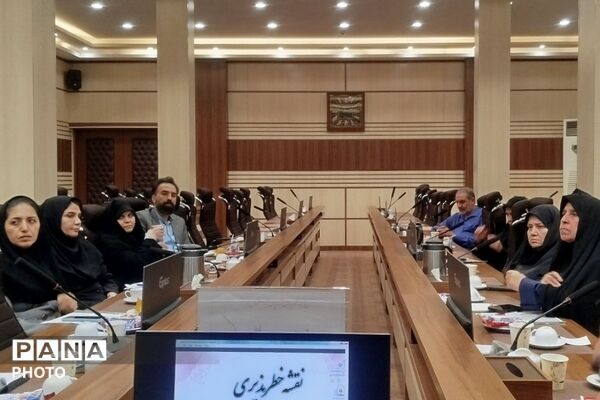 برپایی کمیته علمی اجرایی طرح ملی نماد در ناحیه دو شهرری 
