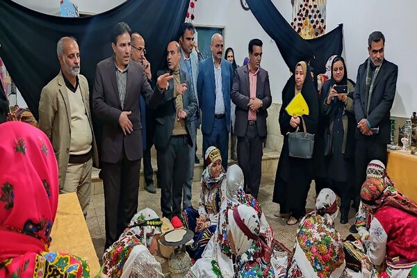 اجلاس استانی ویژه مدیران دبیرستان‌های نمونه دولتی و شبانه‌روزی استان خراسان رضوی در دبیرستان دخترانه شهید مجید دهنوی