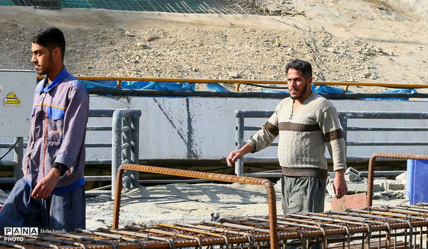 بازدید خبرنگاران از روند بازسازی و تعمیرات ورزشگاه آزادی 