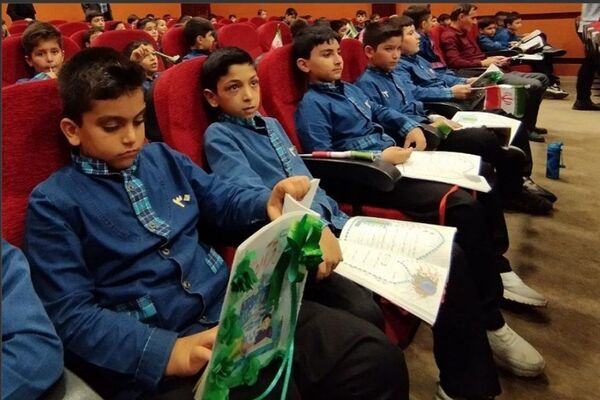 محفل انس با قرآن کریم در سالن سجادیه بهارستان‌2