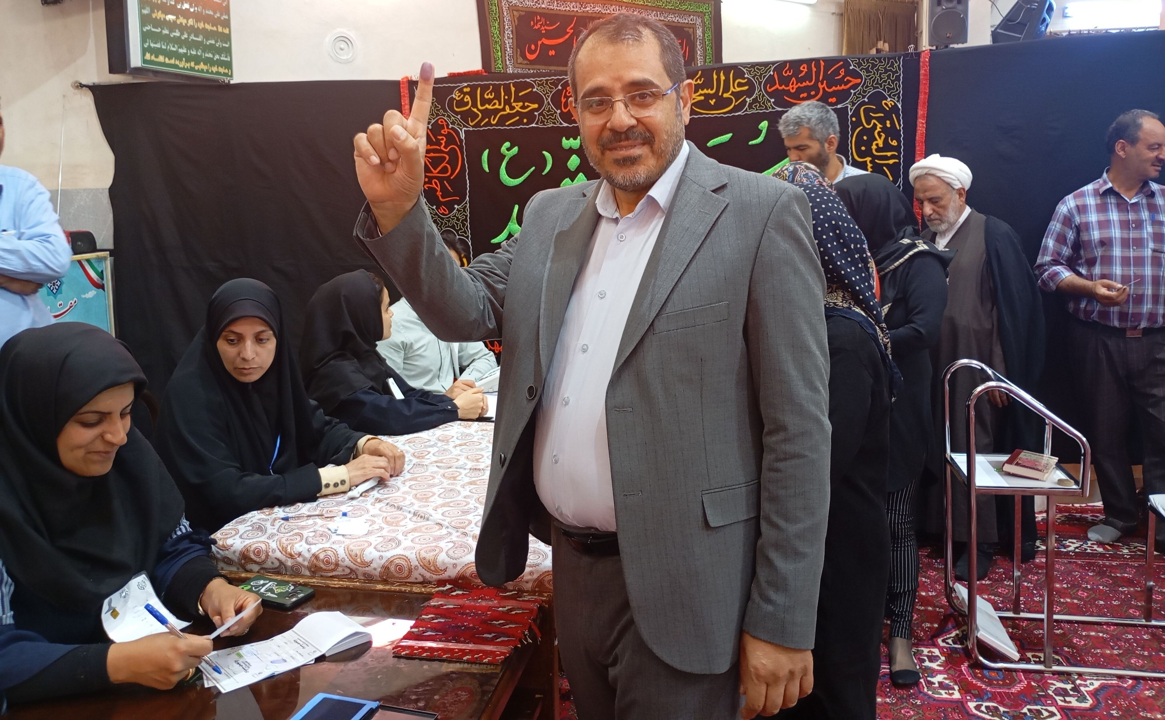 برای ساخت آینده روشن باید در انتخابات شرکت کرد